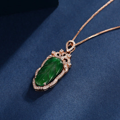 Jadeite Necklace With Gold Inlaid